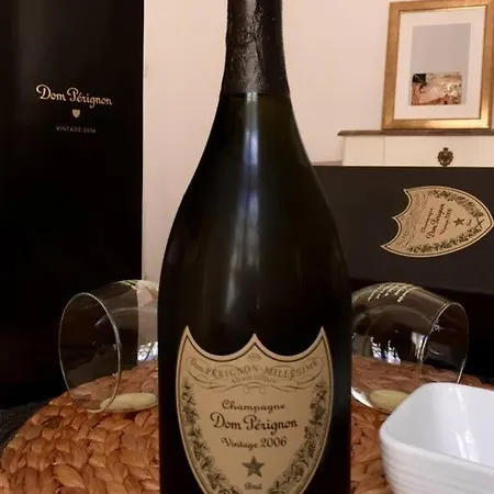 Queen - - Διαμέρισμα